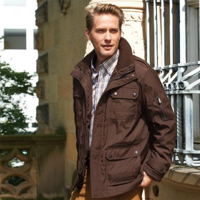 Freizeitjacke mit vielen Taschen