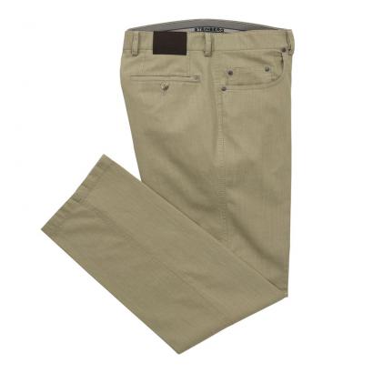 Pflegeleichte Reisehose