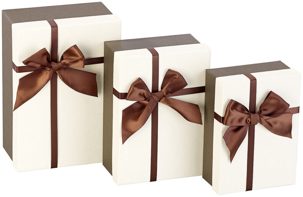 3er-Set edle Geschenk-Boxen mit brauner Schleife, 3 Grössen 3er-Set edle Geschenk-Boxen mit brauner Schleife, 3 Grössen