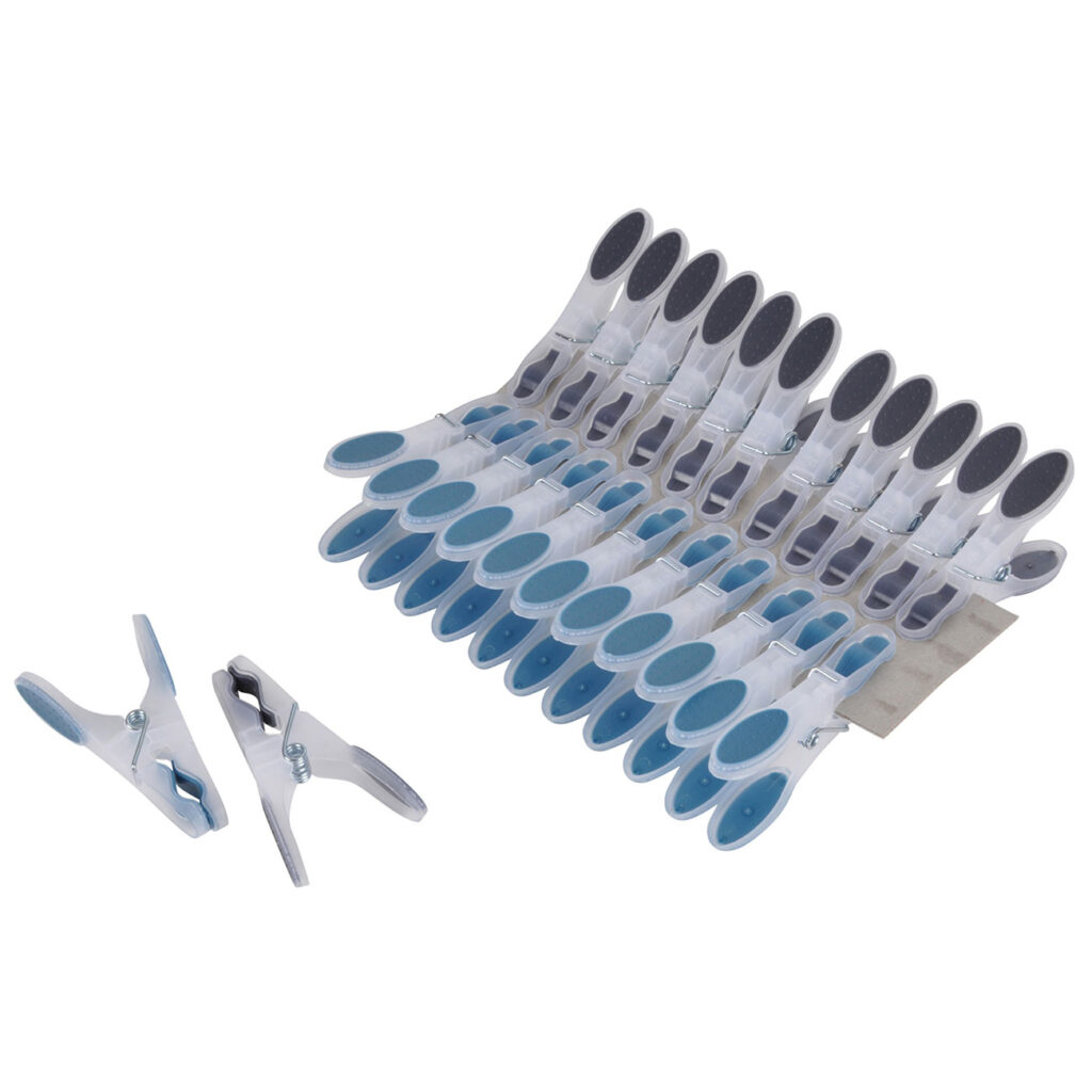 Klämmerli 24er-Set aus Kunststoff, zweifarbige Wäscheklammern Klämmerli 24er-Set aus Kunststoff, zweifarbige Wäscheklammern