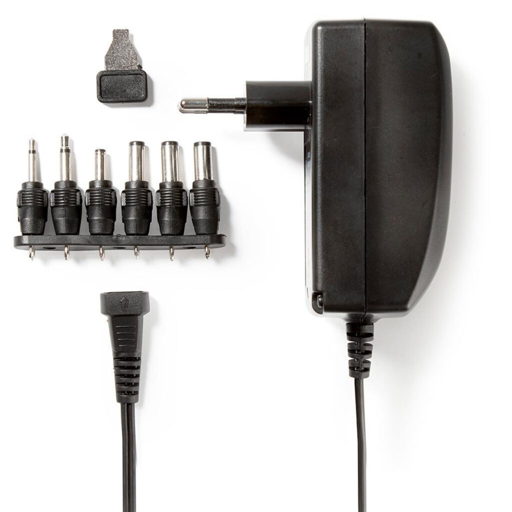 Universal-Netzteil mit 6 Wechselsteckern, 3 – 12 V DC, 100 – 240 V AC, 27 W Universal-Netzteil mit 6 Wechselsteckern, 3 – 12 V DC, 100 – 240 V AC, 27 W