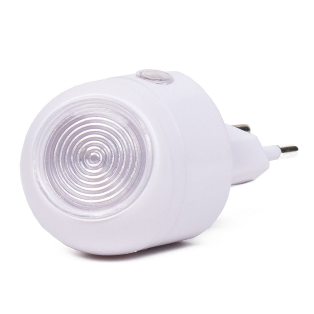Steckdosenlicht, 360° Erfassungswinkel, mit Tag-/Nacht-Sensor Steckdosenlicht, 360° Erfassungswinkel, mit Tag-/Nacht-Sensor