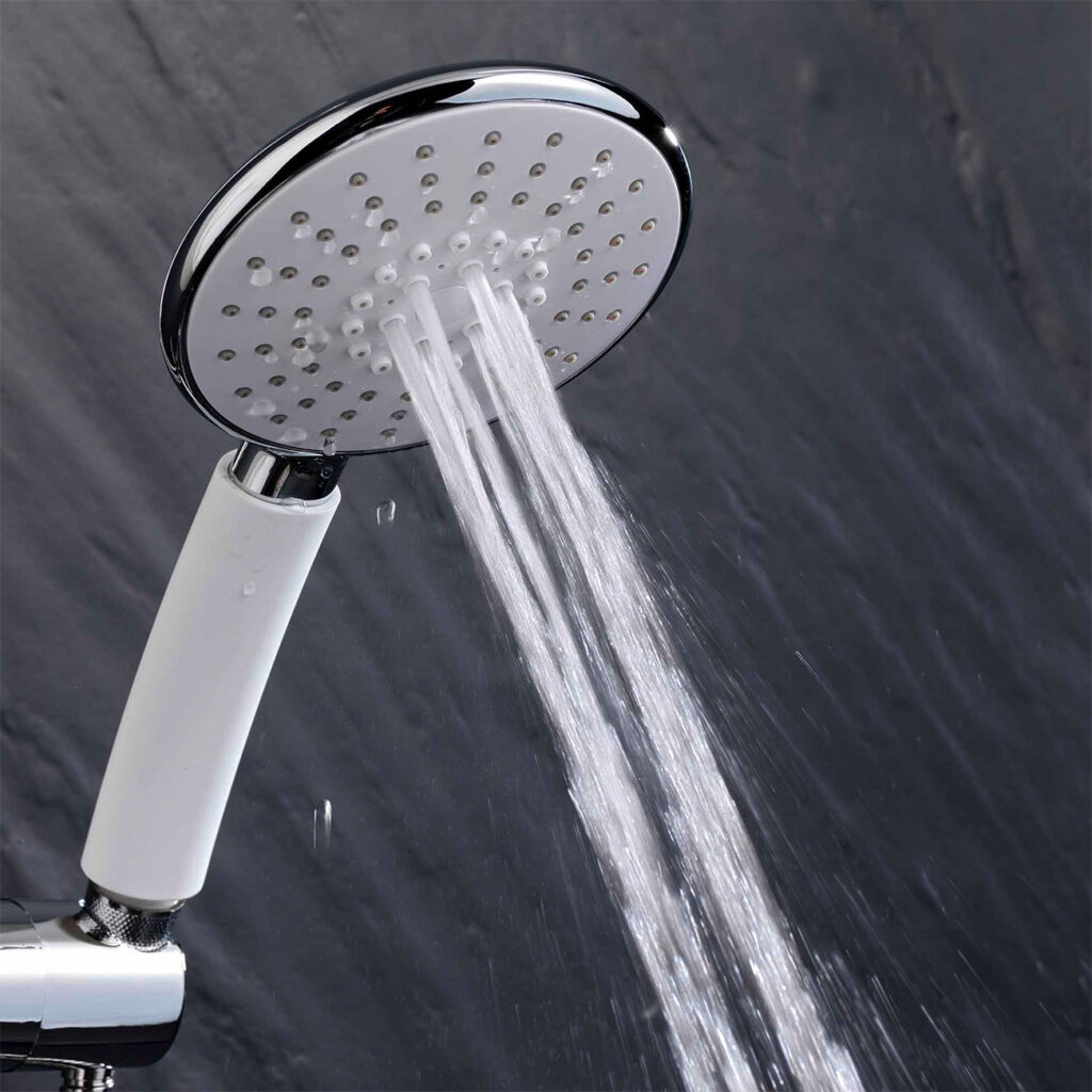 Duschbrause mit 5 Wasserstrahlmodi und Wassersparfunktion Duschbrause mit 5 Wasserstrahlmodi und Wassersparfunktion