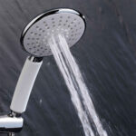 Duschbrause mit 5 Wasserstrahlmodi und Wassersparfunktion