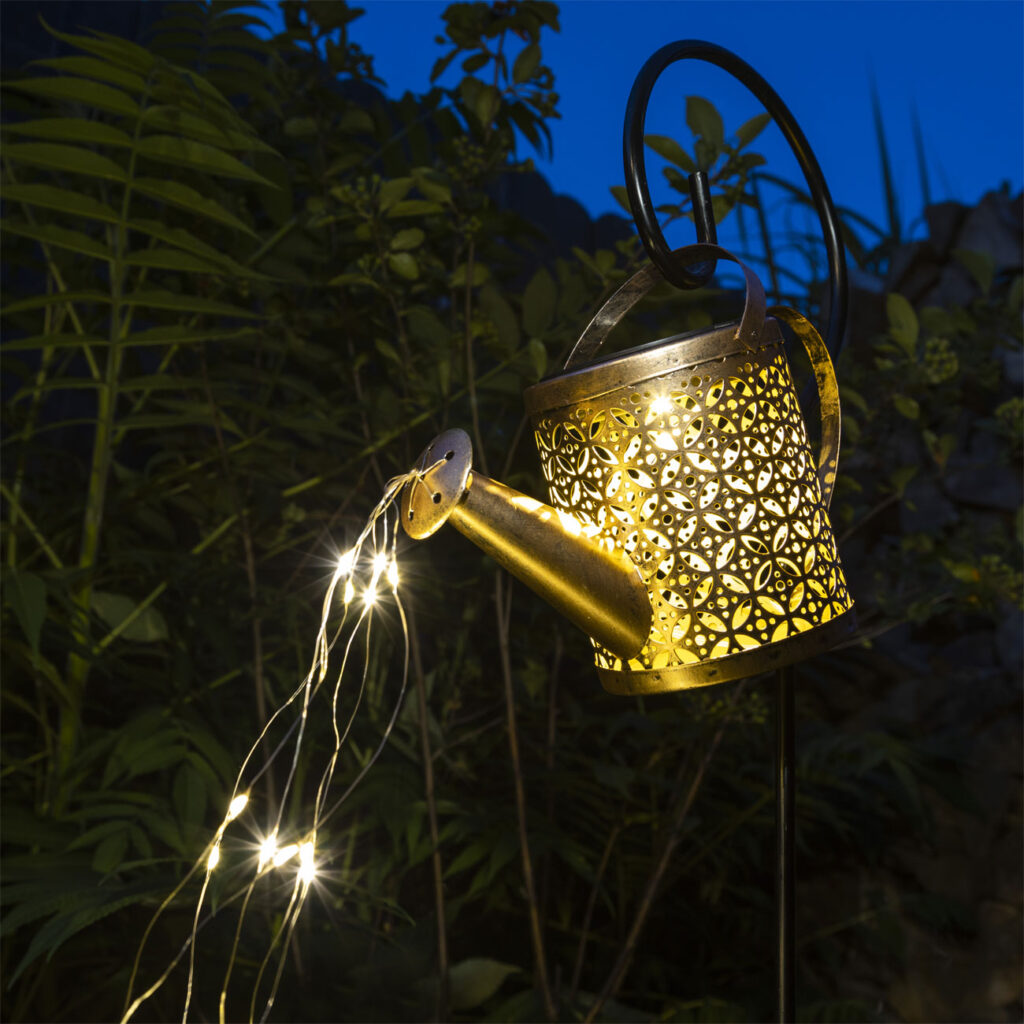 2er-Set Deko LED Giesskanne, solarbetrieben, mit Erdspiess 2er-Set Deko LED Giesskanne, solarbetrieben, mit Erdspiess