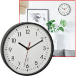 Analoge Funk-Wanduhr in klassischem Design, Ø 24,5 cm
