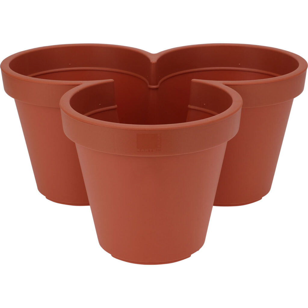 Blumentopf mit 3 Fächern, terracotta, 100% recyclebarem Kunststoff, Ø 44 cm Blumentopf mit 3 Fächern, terracotta, 100% recyclebarem Kunststoff, Ø 44 cm