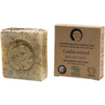 Handgemachte Bio-Seife mit Zedernholz, Naturseife ohne Palmöl, Vegan