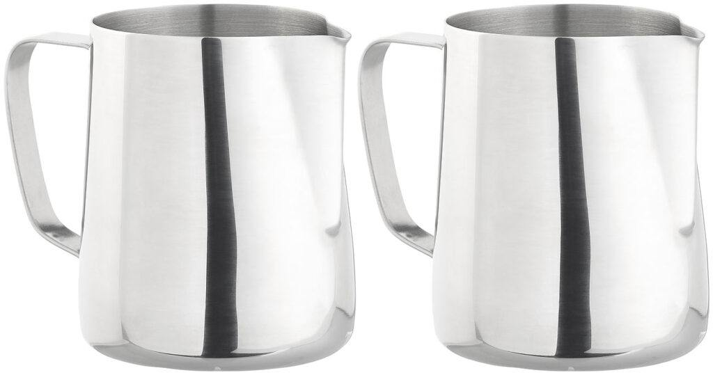 2er-Set Edelstahl-Kännchen zum Aufschäumen, mit Mess-Skala, 580 ml 2er-Set Edelstahl-Kännchen zum Aufschäumen, mit Mess-Skala, 580 ml