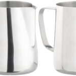 2er-Set Edelstahl-Kännchen zum Aufschäumen, mit Mess-Skala, 580 ml