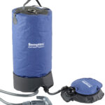 Tragbare Druck-Campingdusche mit Fusspumpe, 11 Liter