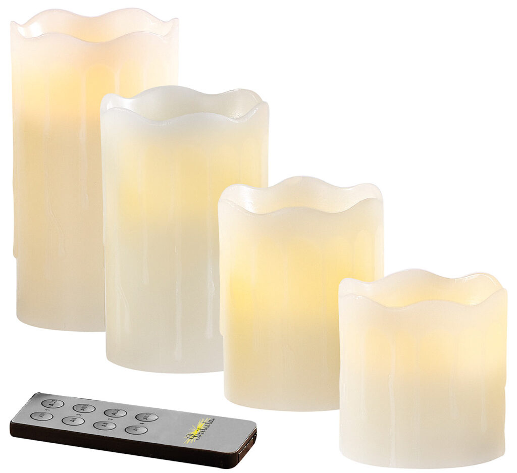 4 flackernde LED-Echtwachskerzen mit abgestufter Höhe, weiss 4 flackernde LED-Echtwachskerzen mit abgestufter Höhe, weiss