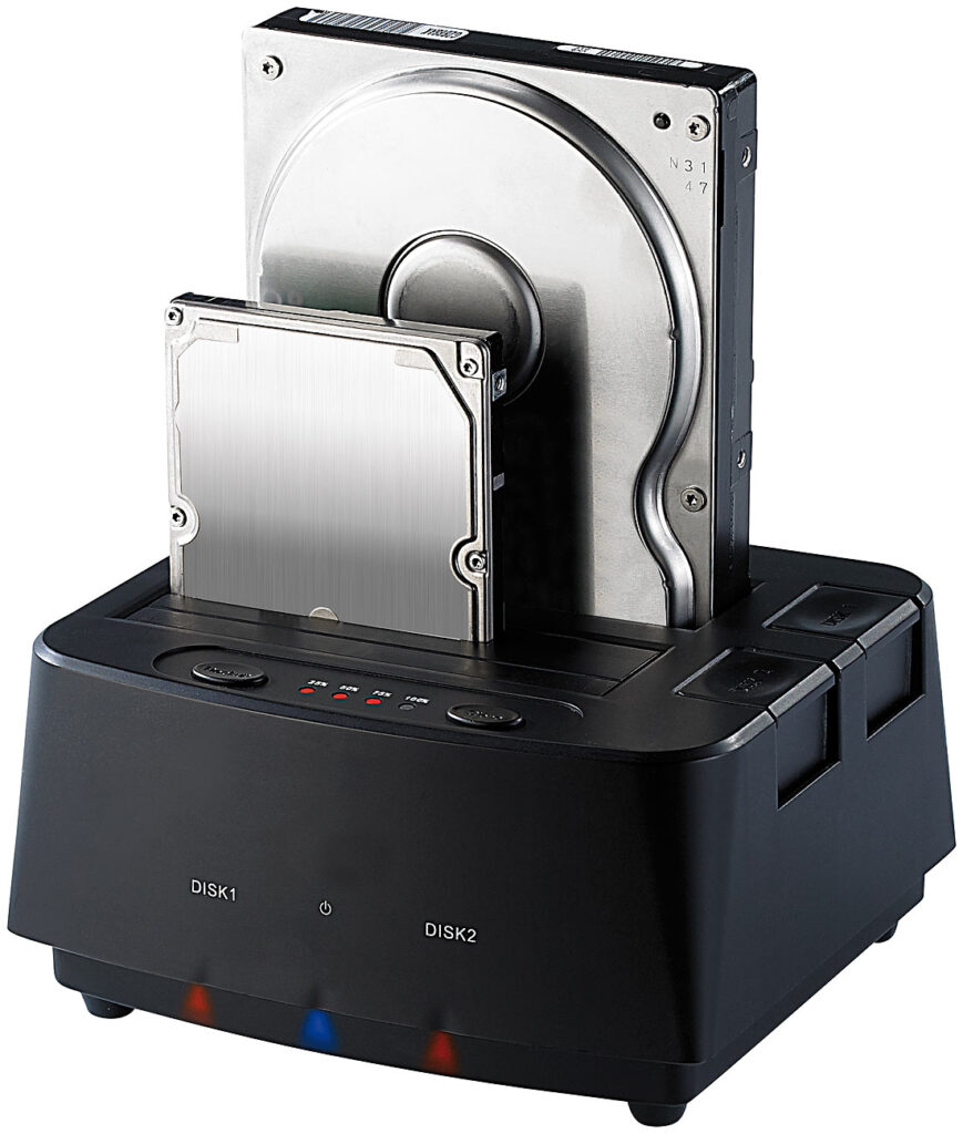 USB-3.0-Dockingstation für SATA-Festplatten & -SSDs, mit Klon-Funktion USB-3.0-Dockingstation für SATA-Festplatten & -SSDs, mit Klon-Funktion
