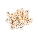 Alphabet-Würfel aus Holz, mit Loch, 50 Stück