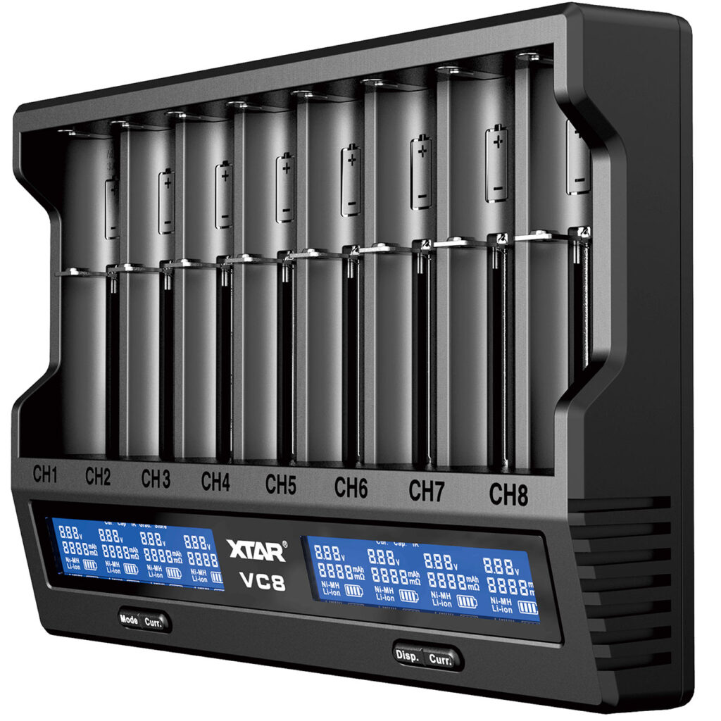 Ladegerät für Li-Ionen-/Ni-MH-/Ni-CD-Akkus, 8 Schacht