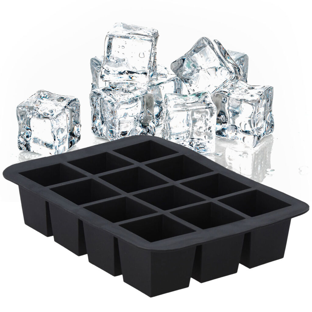 Flexible Eiswürfelform für 12 XL-Eiswürfel Flexible Eiswürfelform für 12 XL-Eiswürfel