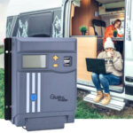 MPPT Solar-Laderegler für 12 V & 24 V Batterien, bis zu 30 A, LCD-Display, USB-Ports