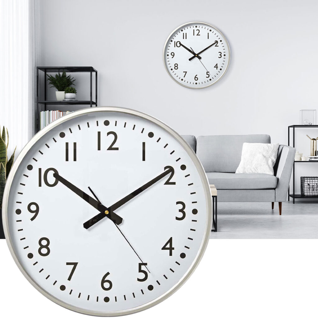 Moderne Wanduhr mit Präzisions-Quarzuhrwerk, 38 cm, silber-weiss