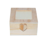 Box aus Holz mit Herz, natur, 7,5 x 8 x 4,5 cm
