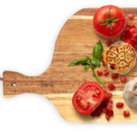 Schneidebrett aus Robinienholz mit Griff, 34 x 20,5 x 1 cm Schneidebrett aus Robinienholz mit Griff, 34 x 20,5 x 1 cm