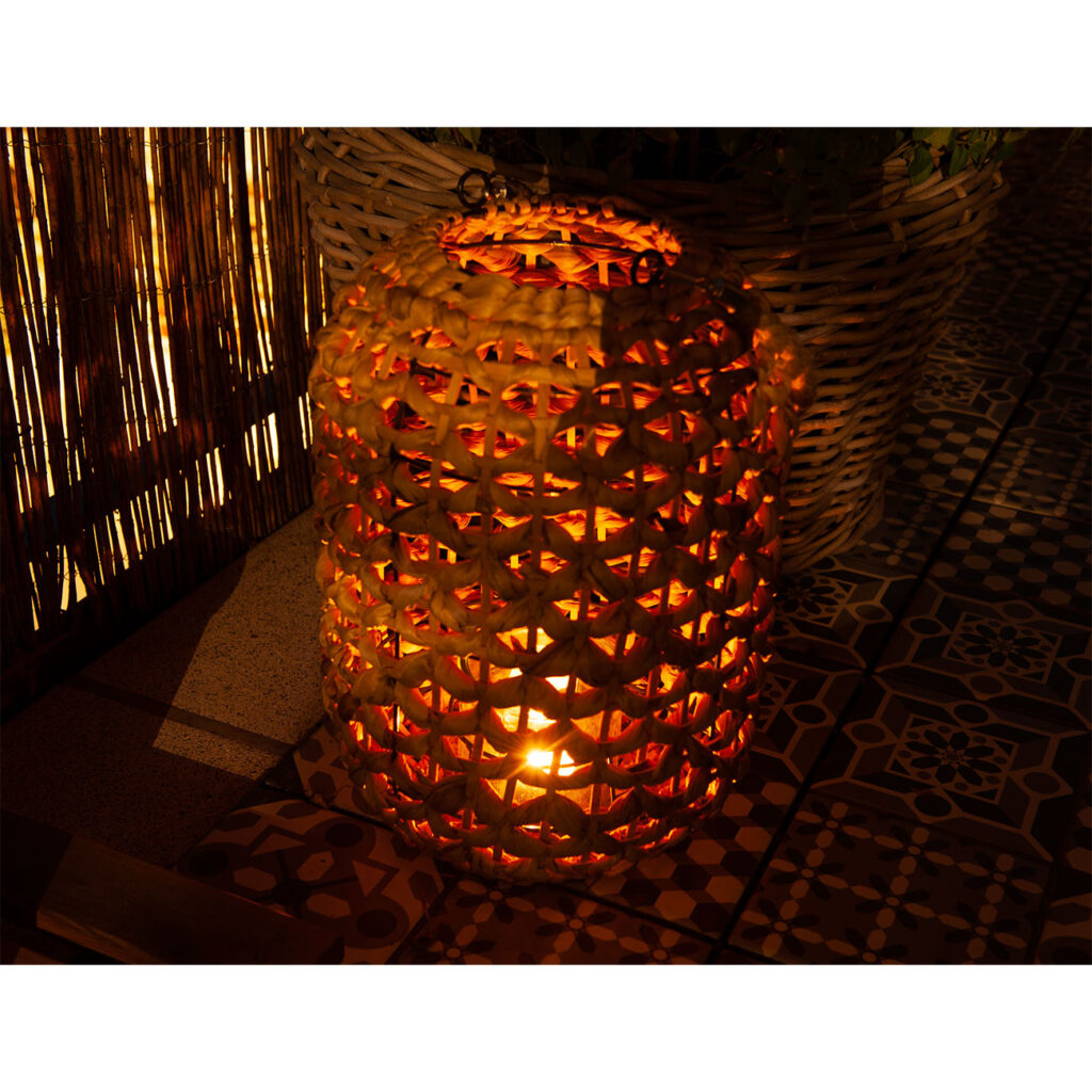 Windlicht aus Rattan mit Henkel, mit Kerzenglas, 24 x 24 x 36 cm