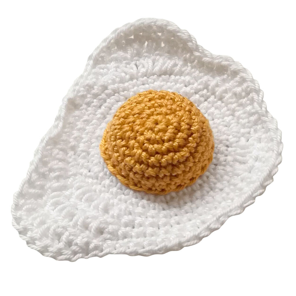 Häkel Spiegelei, handgemacht, 8 cm Häkel Spiegelei, handgemacht, 8 cm