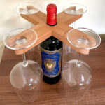 Weinglashalter aus Holz mit Flaschen-Halterung für 4 Gläser