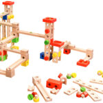 Grosser Kugelbahn-Bausatz aus Holz, 100-teilig