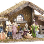 Hochwertige Holz-Weihnachtskrippe, grosse handbemalte Porzellan-Figuren