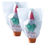 2er-Set Winterschutz-Haube „Gartenzwerg“ für Pflanzen, 110 x 120 cm