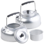 2er-Set Camping-Kessel aus Aluminium mit Tee-Sieb und Griff, je 0,75 Liter