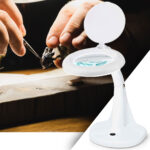 LED-Lupenleuchte mit 1,75- und 4-facher Vergrösserung, Glaslinse, 6,5 Watt, 585 lm LED-Lupenleuchte mit 1,75- und 4-facher Vergrösserung, Glaslinse, 6,5 Watt, 585 lm