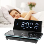 Wecker mit kabelloser QI-Ladefunktion, schwarz, 14 x 7 x 12.5 cm