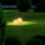 LED-Leuchtkugel mit Fernbedienung, solarbetrieben, RGBW, 60 Lu, IP67, Ø 20 cm