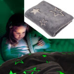 Kuscheldecke aus Fleece mit Leuchtsternen, 173 x 135 cm, grau Kuscheldecke aus Fleece mit Leuchtsternen, 173 x 135 cm, grau