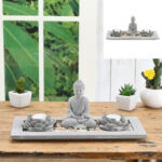 Zen-Garten-Set mit 2 Teelichthaltern und Buddha-Figur, rechteckig, 33 x 14 cm Zen-Garten-Set mit 2 Teelichthaltern und Buddha-Figur, rechteckig, 33 x 14 cm