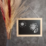 Schreibtafel zum Aufhängen, schwarz, braun, 21 x 29 cm