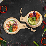 2er-Set Bambus-Bowls, Tapas-Schalen aus Keramik auf Servierbrett, Ø 7,5 x H 9 cm 2er-Set Bambus-Bowls, Tapas-Schalen aus Keramik auf Servierbrett, Ø 7,5 x H 9 cm