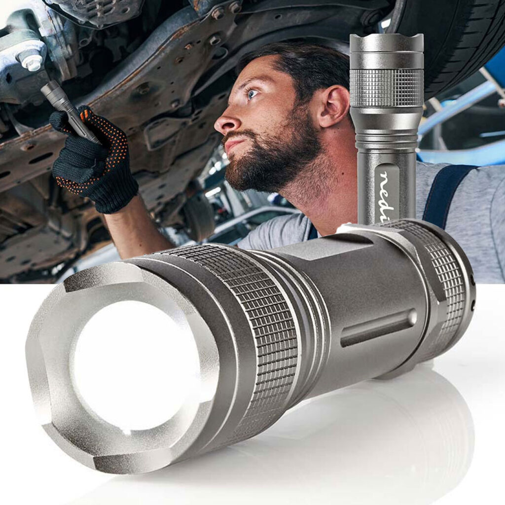 Premium-LED-Taschenlampe mit Samsung 5-W-Hochleistungs-LEDs, wasserdicht