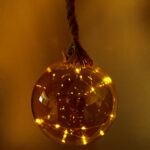 Weihnachtskugel zum Aufhängen, warmweiss/bernsteinfarben, 15 LEDs, Timer, Ø 20 cm