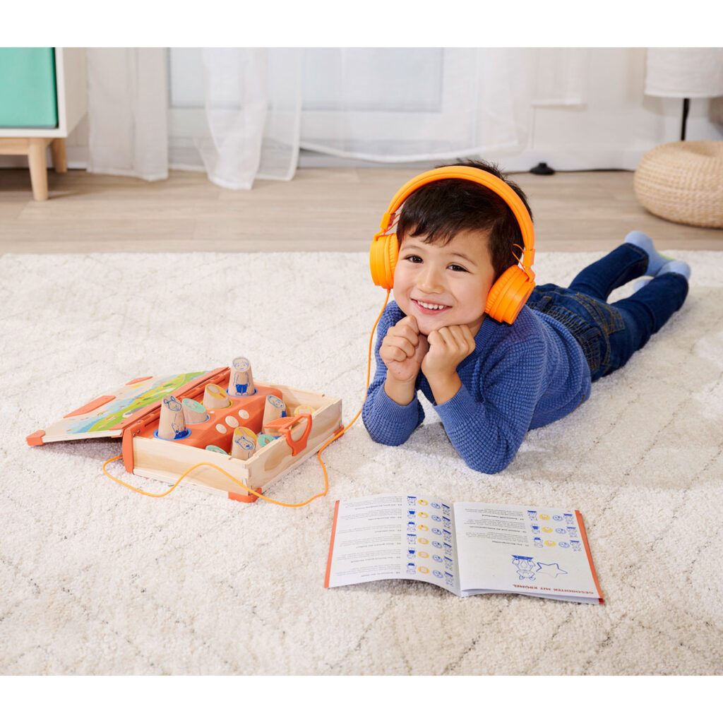 LiLUMi interaktives Hörbuch mit 108 Geschichten, bunte Figuren