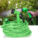 Dehnbarer Gartenschlauch mit Schnellanschluss & Brause, 2,5 – 7,5 m, grün