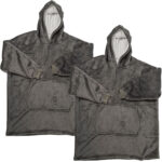 2er-Set XXL Kuscheldecke mit Ärmeln, Kapuze & Bauchtasche, grau