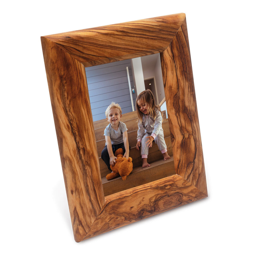 Rechteckiger Bilderrahmen, 24x 18cm, Quer- o. Hochformat, Olivenholz