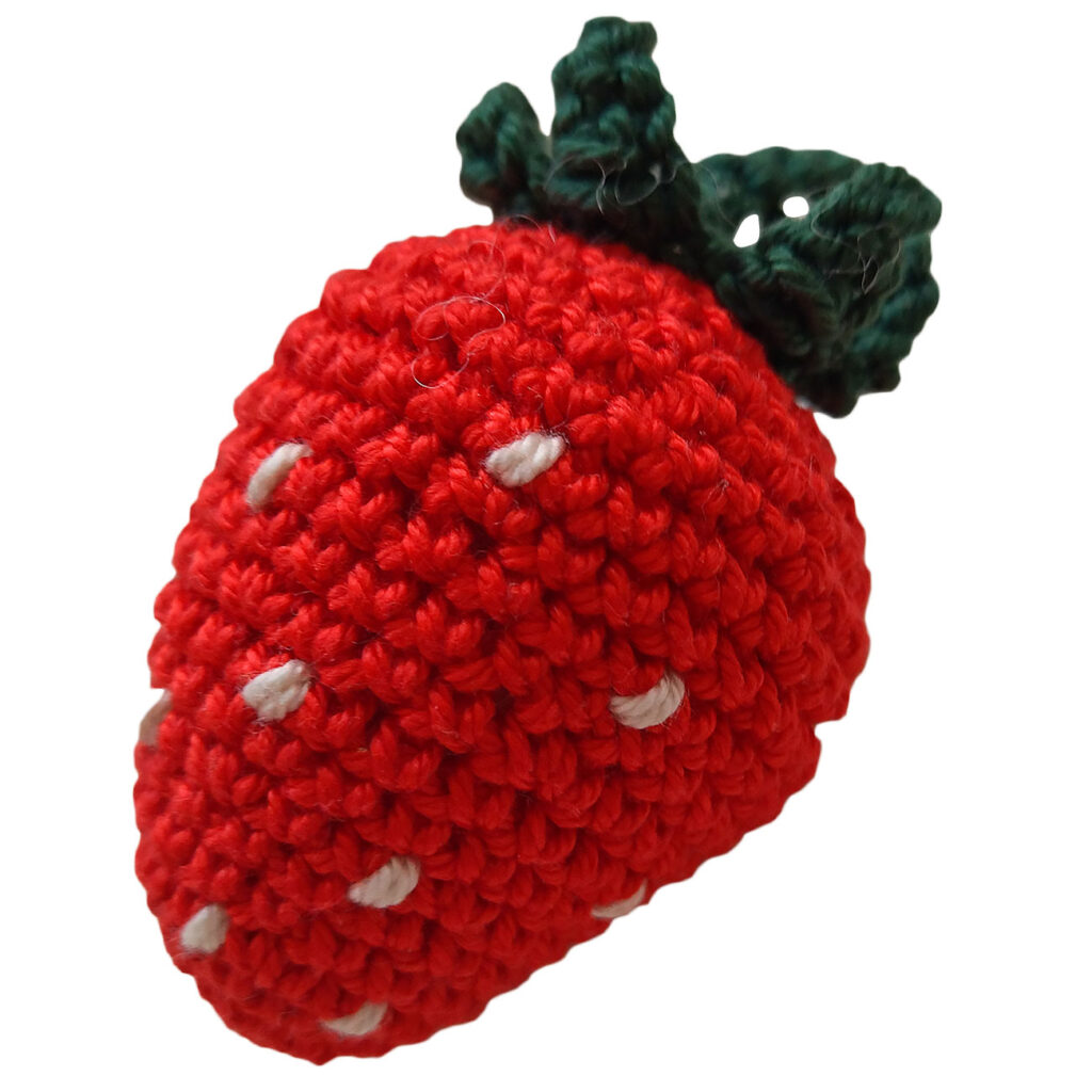 Häkel Erdbeere, rot, handgemacht, Deko-Erdbeere L 7 cm
