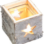 Windlicht aus Holz mit Stern-Motiv und herausnehmbarem Teelicht-Glas