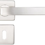 Edelstahl-Türbeschlag mit 2 Klinken & Rosetten, eckig, silbern